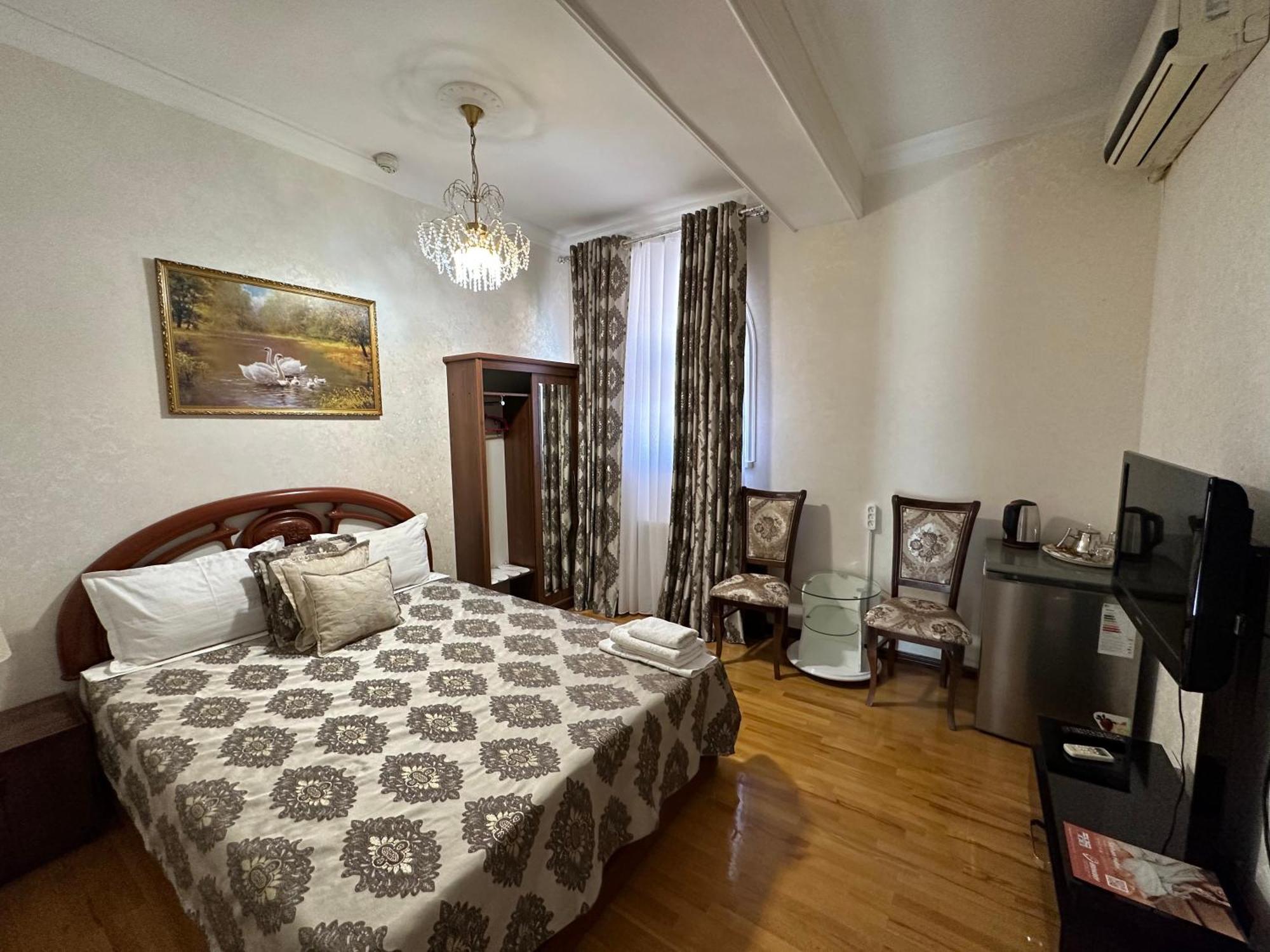Sarbon Hotel Tashkent Exterior photo