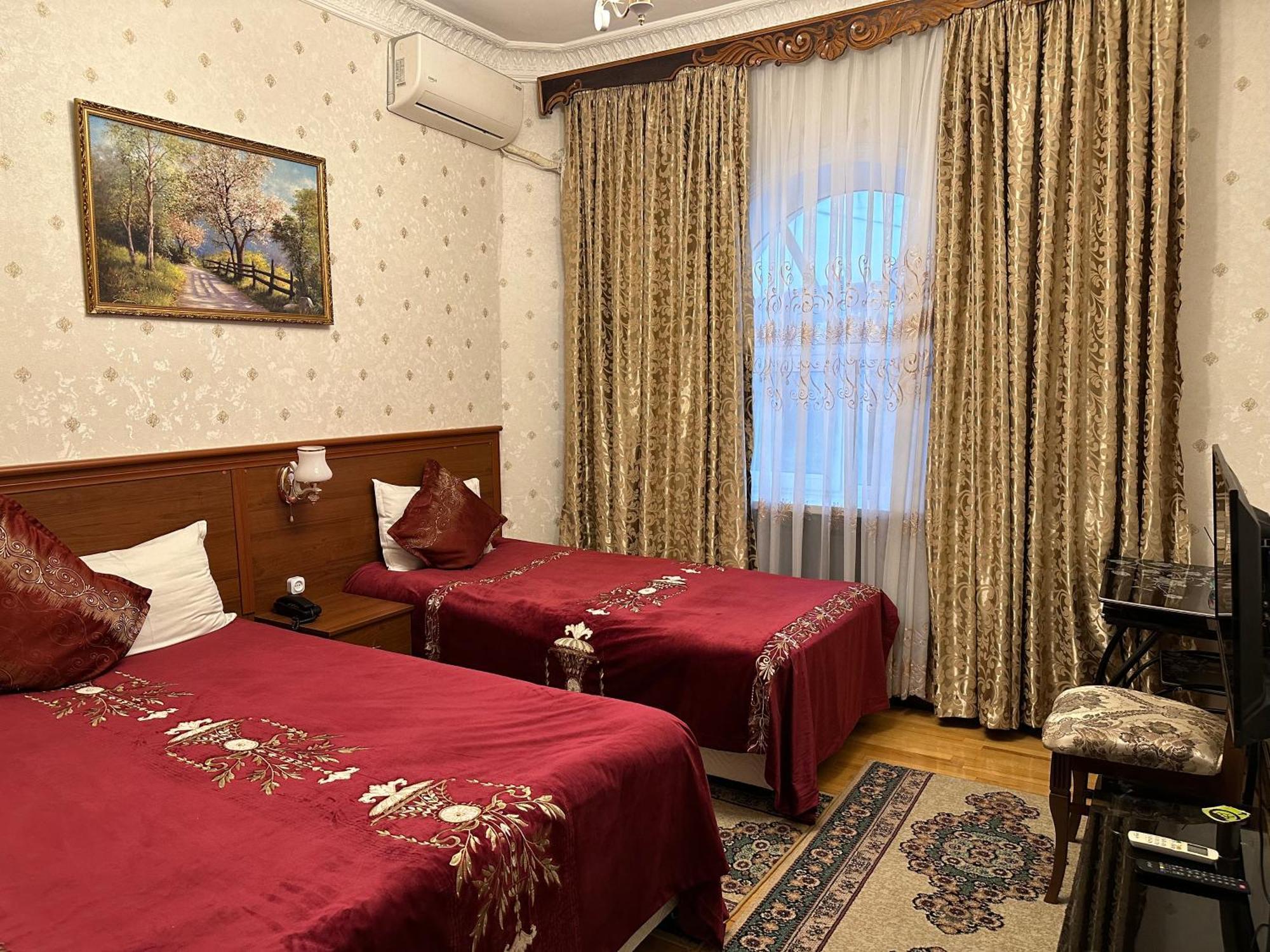Sarbon Hotel Tashkent Exterior photo