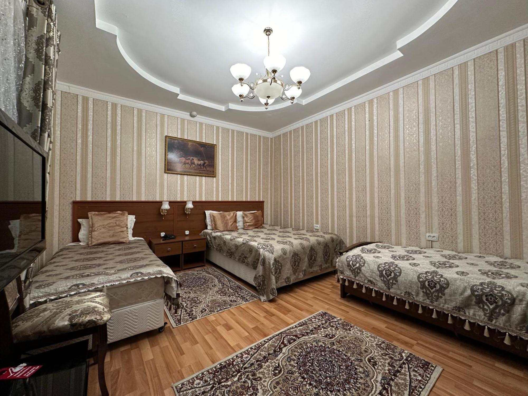 Sarbon Hotel Tashkent Exterior photo
