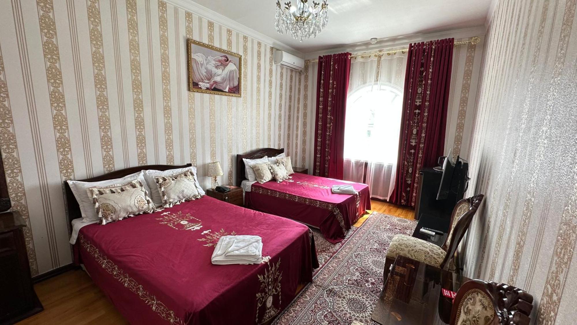 Sarbon Hotel Tashkent Exterior photo