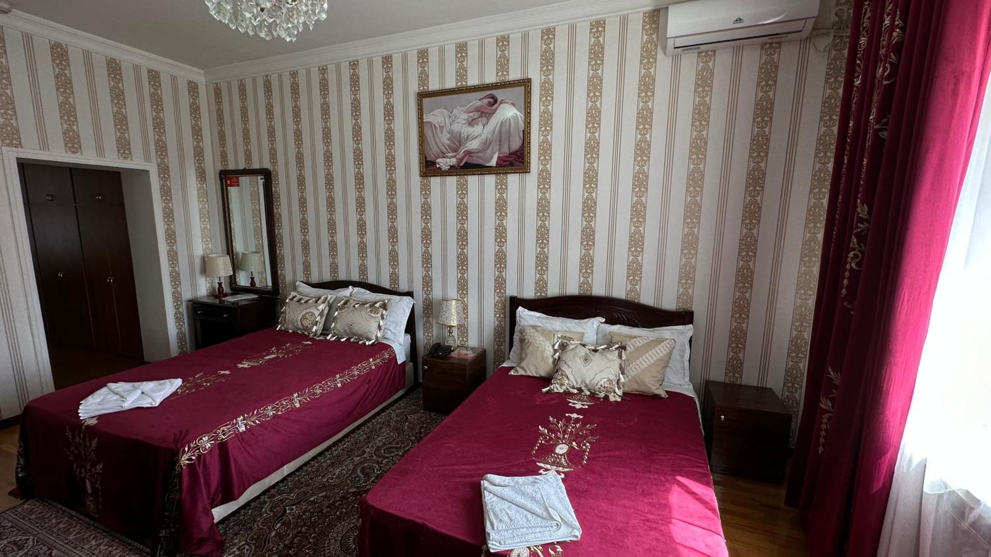 Sarbon Hotel Tashkent Exterior photo